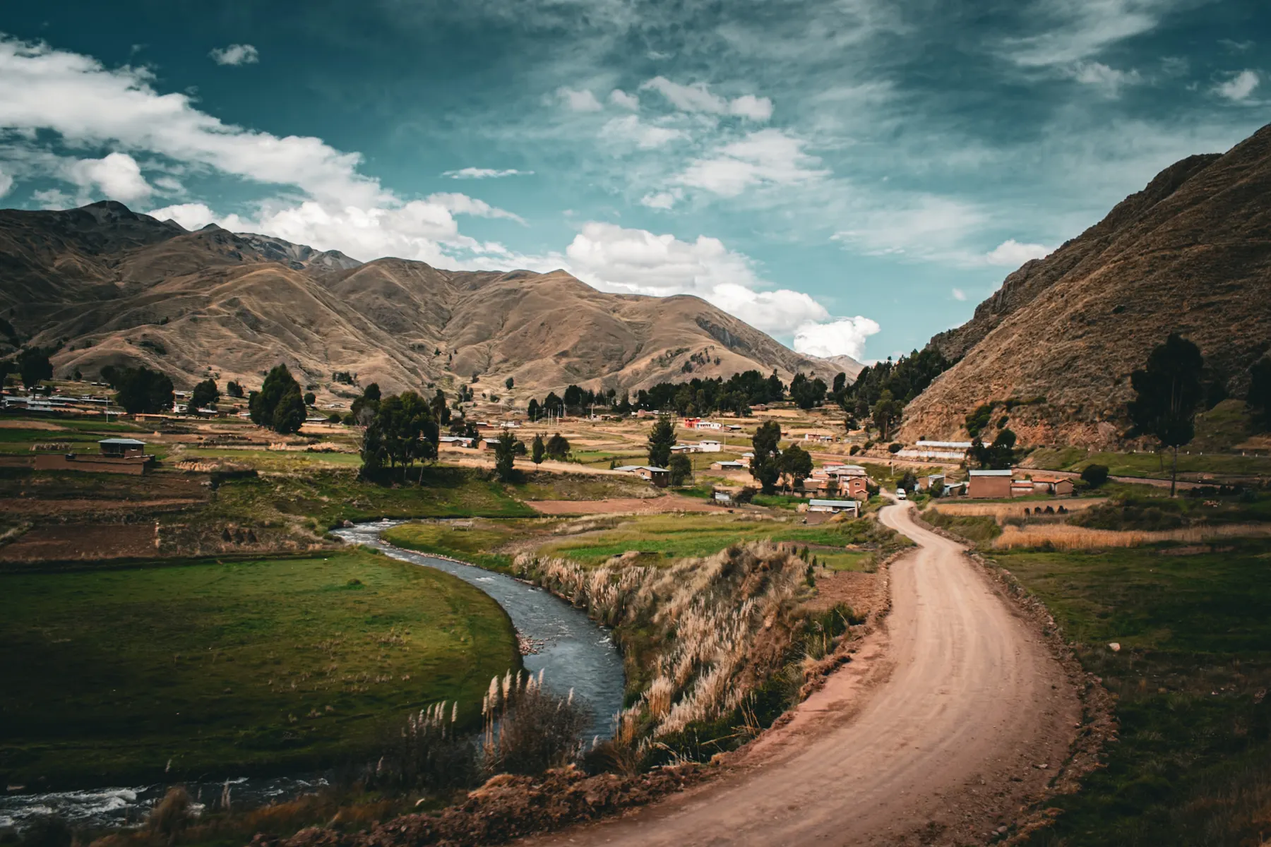 Fotografía de stock provisional de un paisaje de Cusco.